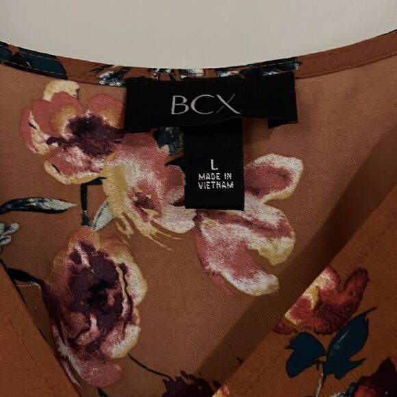 Floral loose blouse  - Picture 2 of 5